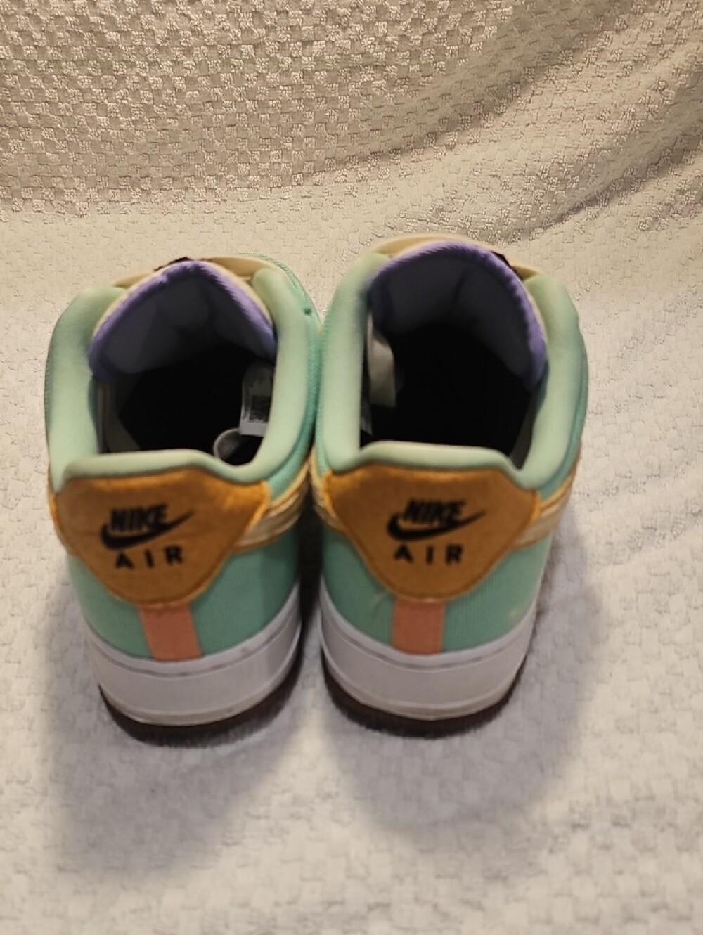 Mint and Cream Low-Top Sneakers with Pineapple Accent No Box - Picture 4 of 7